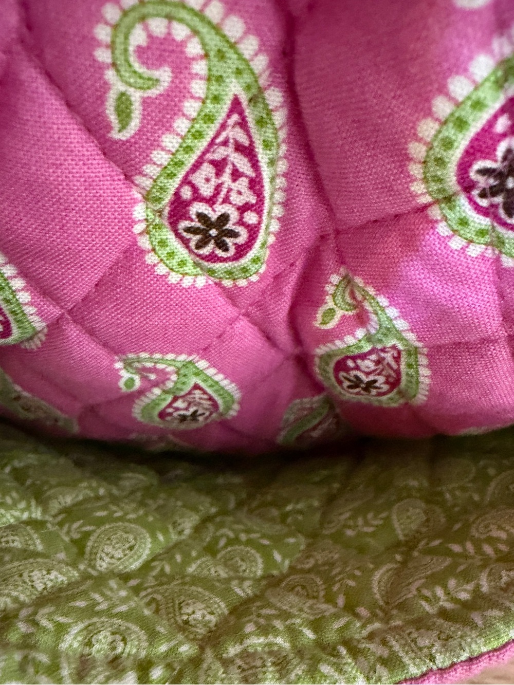 Vera Bradley Hot Pink Paisley Quilted Crossbody Bag - Picture 5 of 9